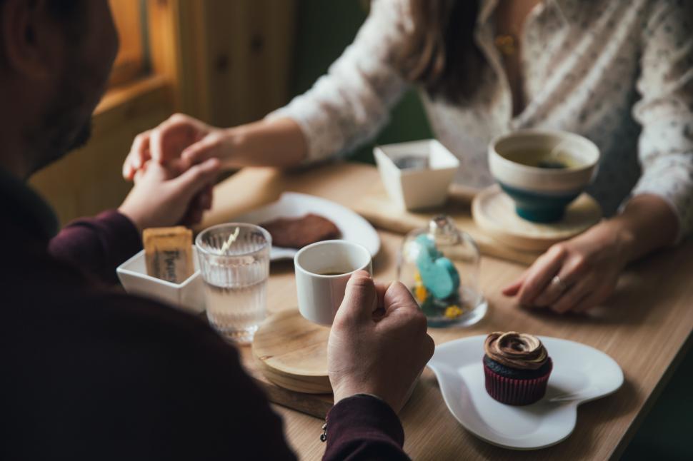 A relaxed coffee shop chat